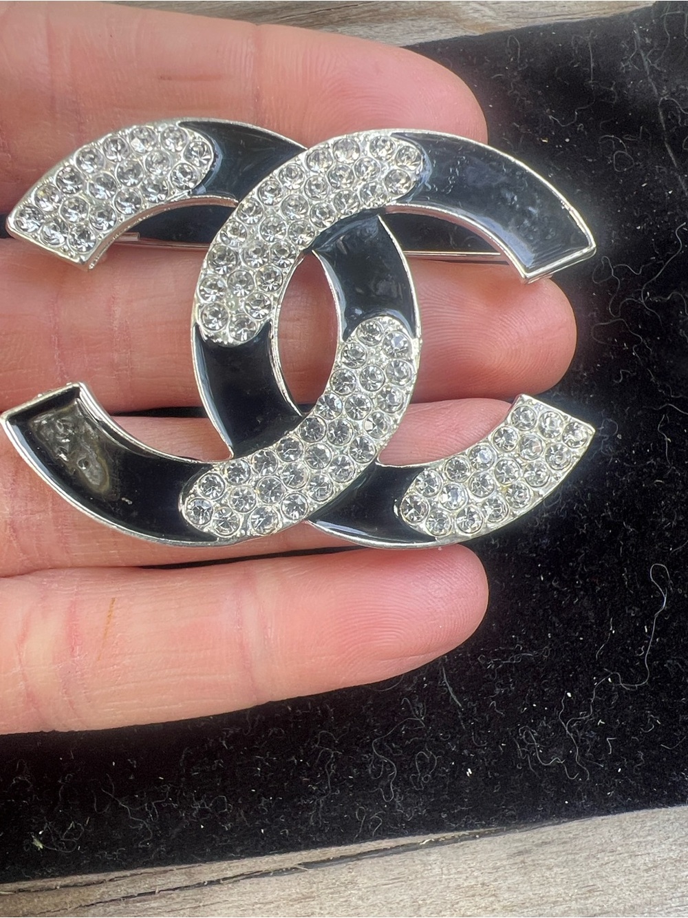 CHANEL Black Enamel and Crystal Interlocking CC Brooch